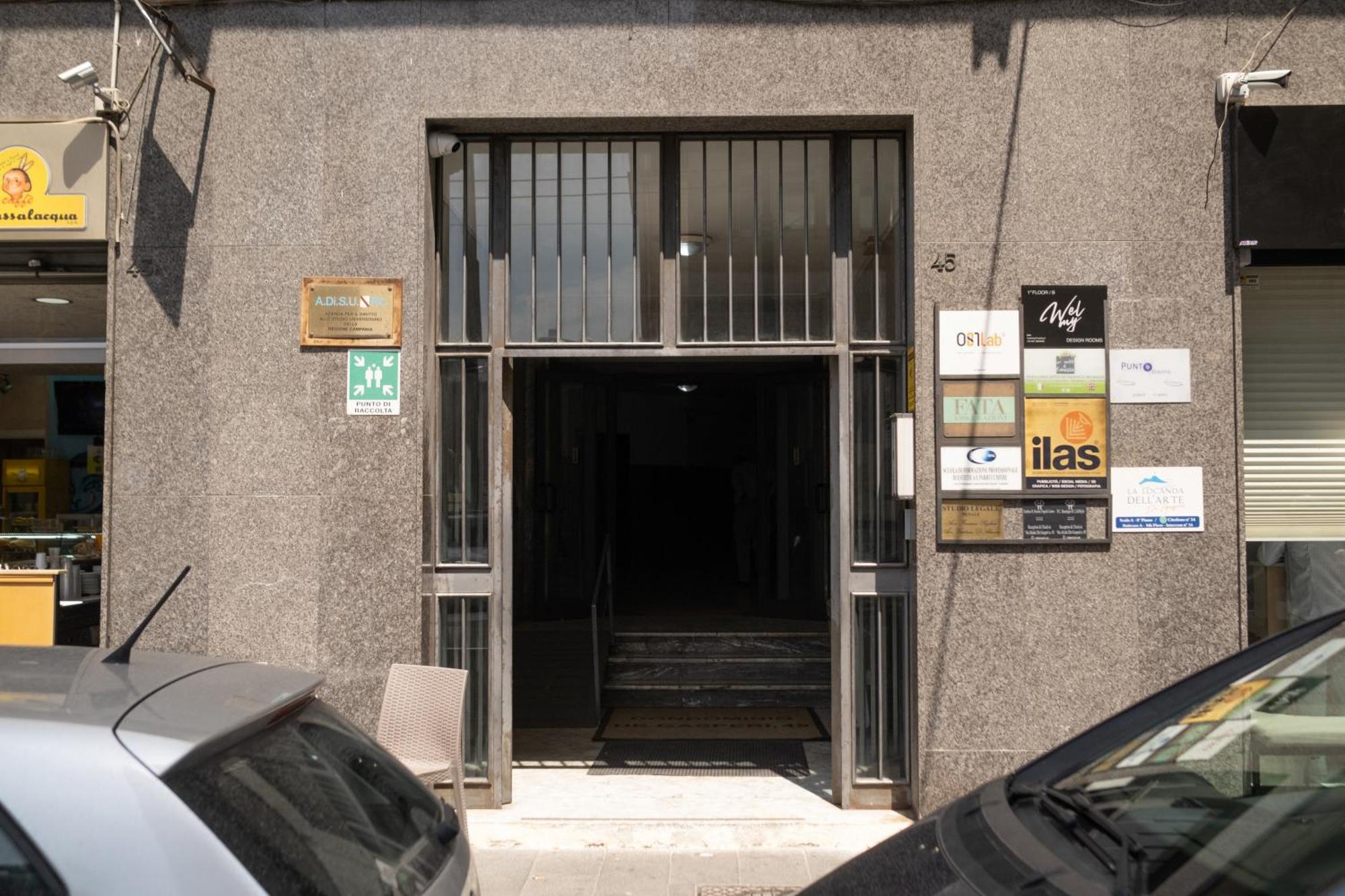 Welmy Napoli Hotel Exterior photo