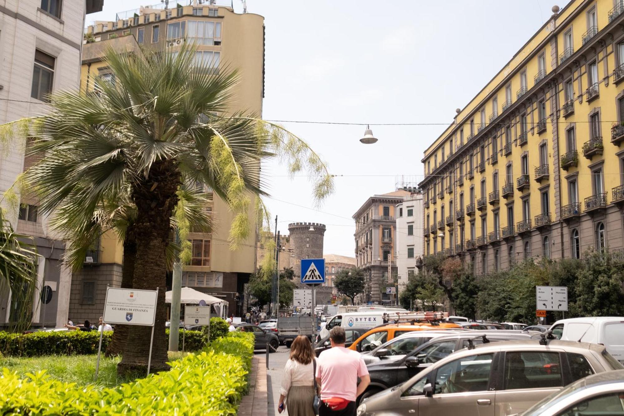 Welmy Napoli Hotel Exterior photo